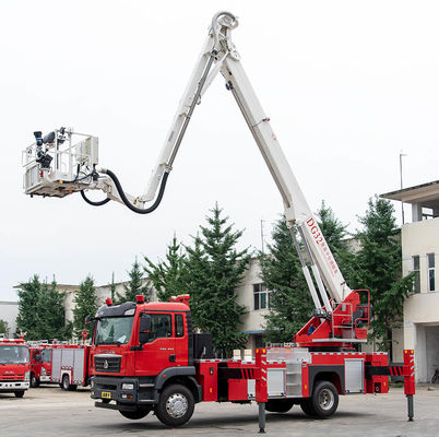 Caminhão aéreo da luta contra o incêndio da plataforma do salvamento de Sinotruk SITRAK 32m
