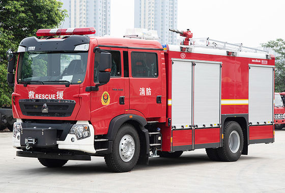 Sinotruk HOWO 6T CAFS Tanque de espuma de água Motor de incêndio Veículo especializado Preço China Manufacturer