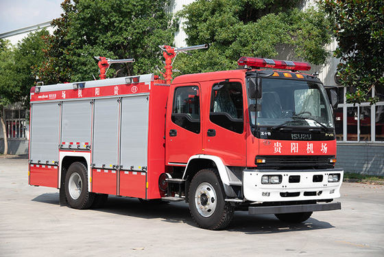 Carro de bombeiros especial químico seco do pó de ISUZU 4000Kgs com a cabine da fileira de Doube